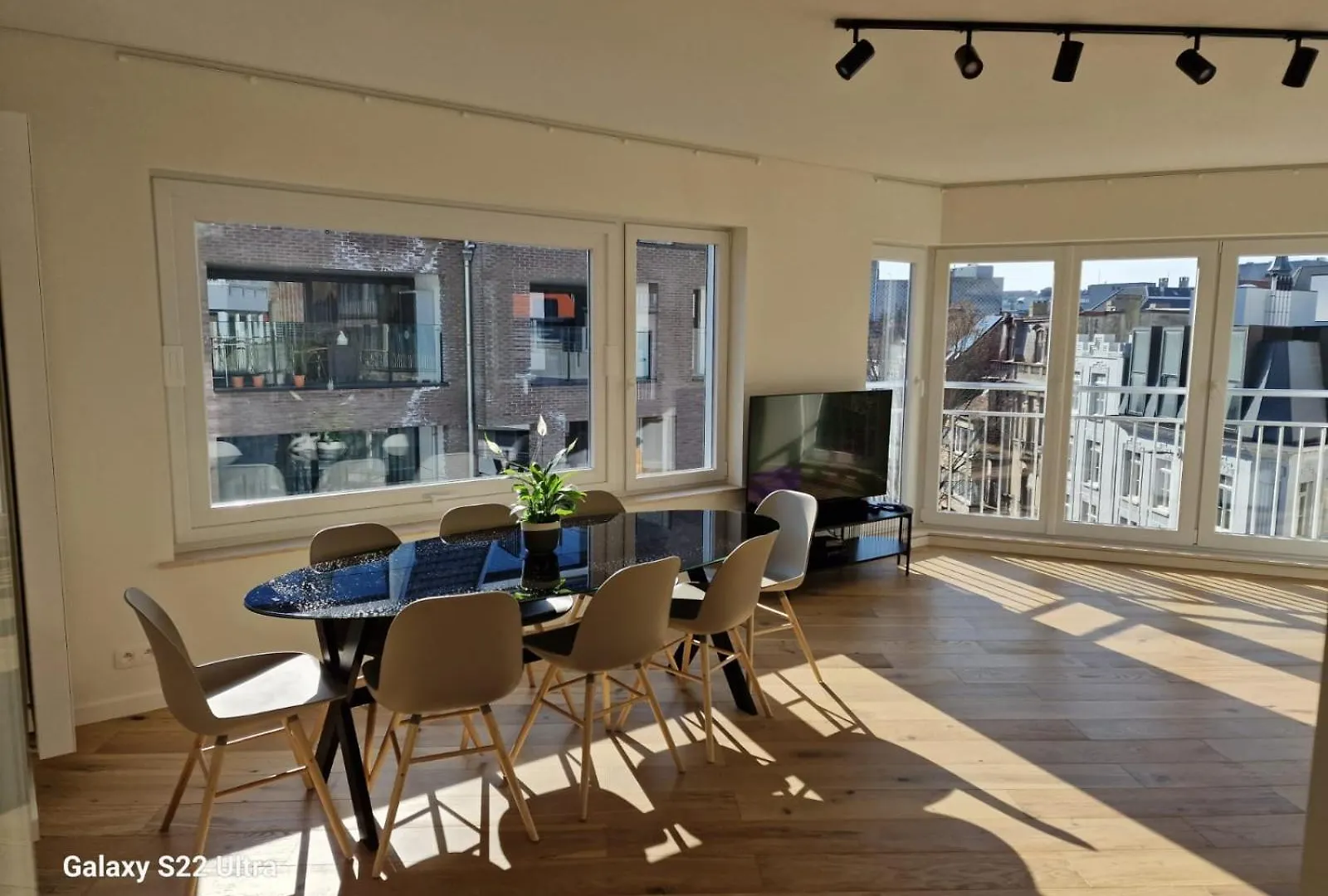 Luxury Renovated 3 Rooms Apartment Oostende België